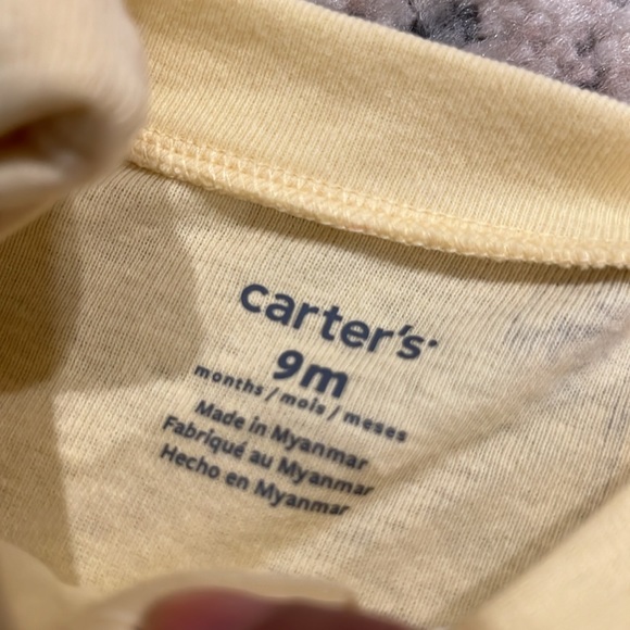 NWT Carter's 2 Piece Set (9M) - Picture 3 of 4